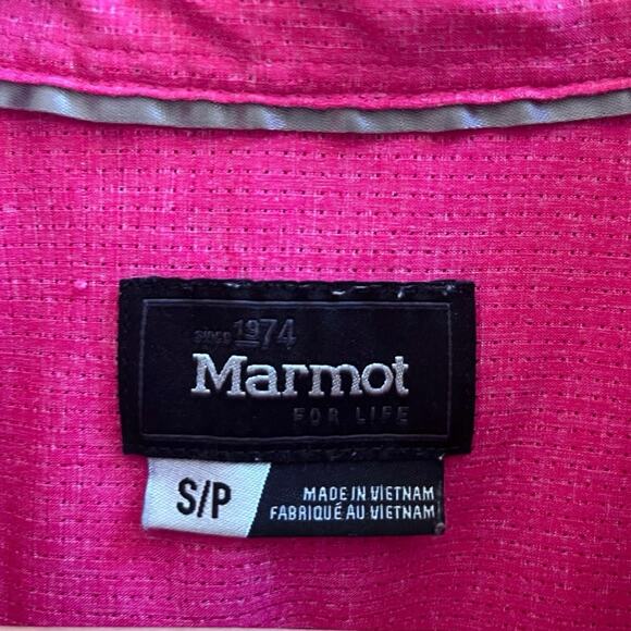 Marmot Pink Roll Tab Sleeve Button Up Camp Shirt Size Small Outdoors - Picture 15 of 15